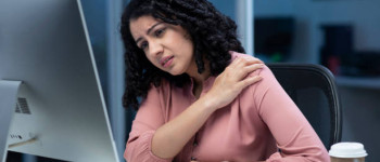 Why Acupressure Is Becoming a Go-To Therapy for Back and Neck Pain